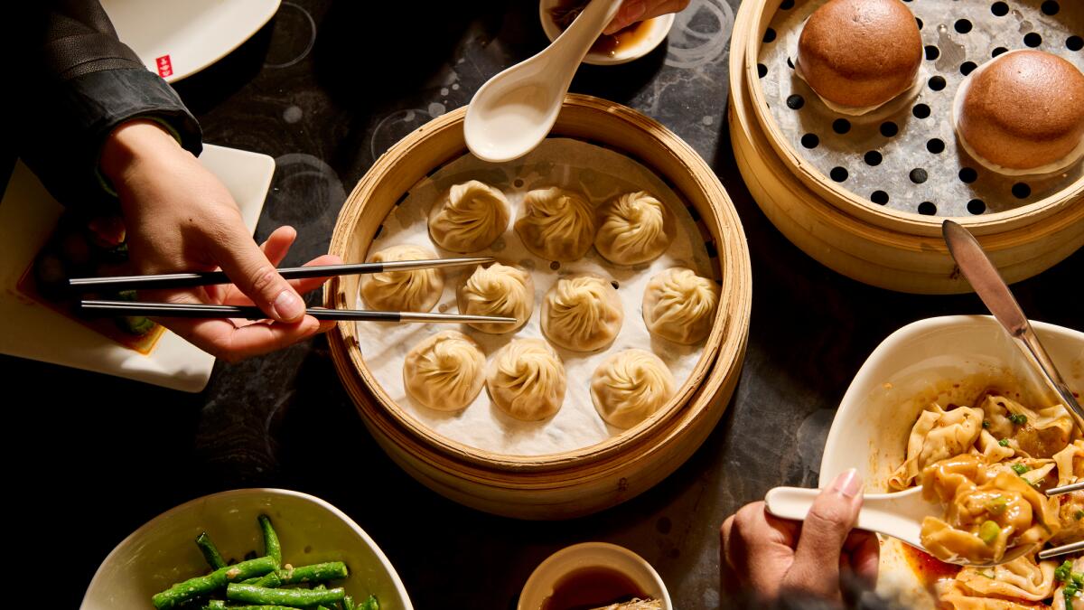 How Soup Dumplings Beat Steakhouses: Din Tai Fung's $27M AUV Powered by Micro-Influencers
